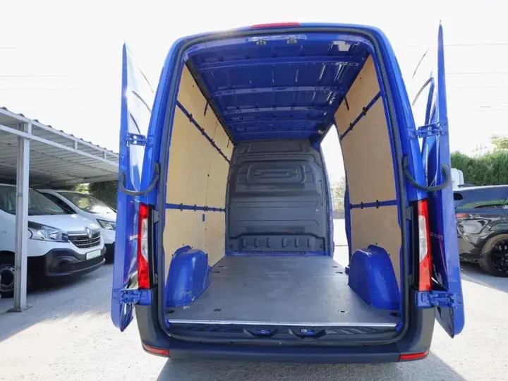 Mercedes-Benz Sprinter L2H2