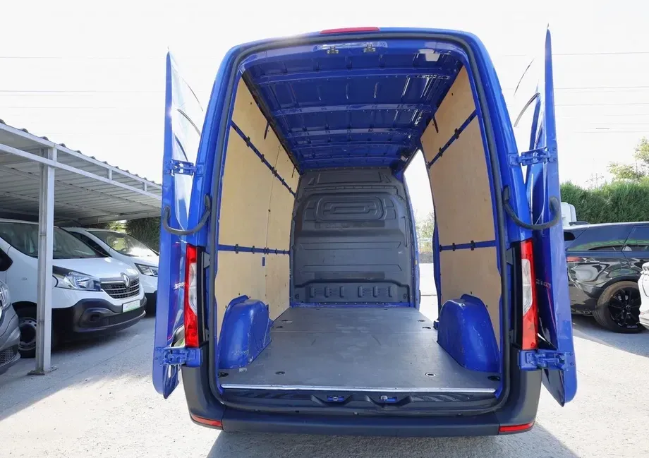 Mercedes-Benz Sprinter L2H2 — imagine 6