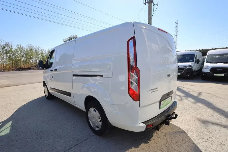 Ford Transit Custom L2H1 2.0 130CP — imagine 5
