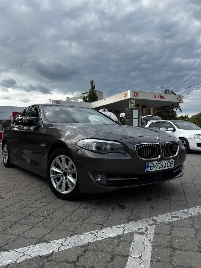 BMW Seria 5 525d Aut. — imagine 2