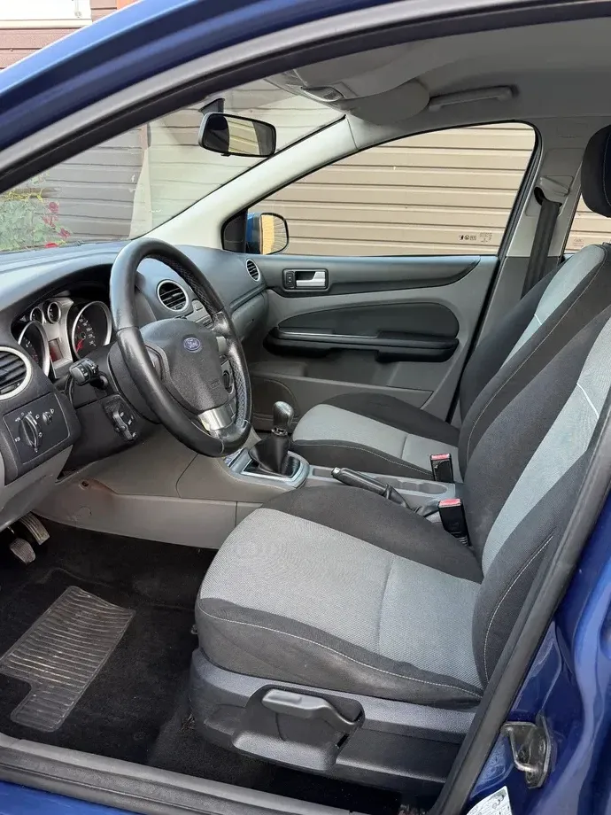 Ford Focus MK2 — imagine 7