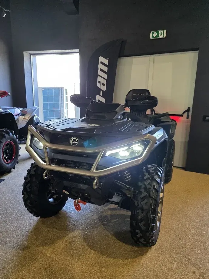 Can-Am Outlander Max — imagine 6