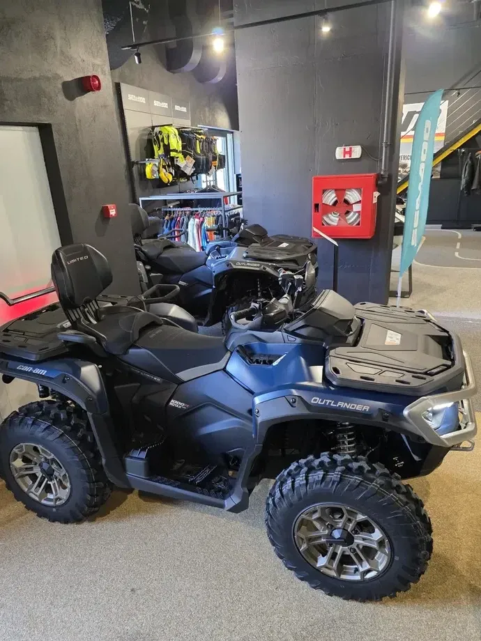 Can-Am Outlander Max — imagine 4