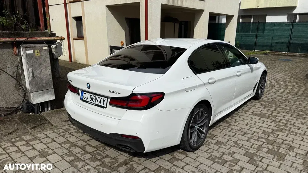 BMW Seria 5 G30/G31 [2017 - Prezent] 530e xDrive Aut. M Sport Edition — imagine 3