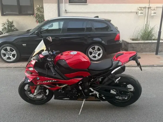 BMW S1000RR