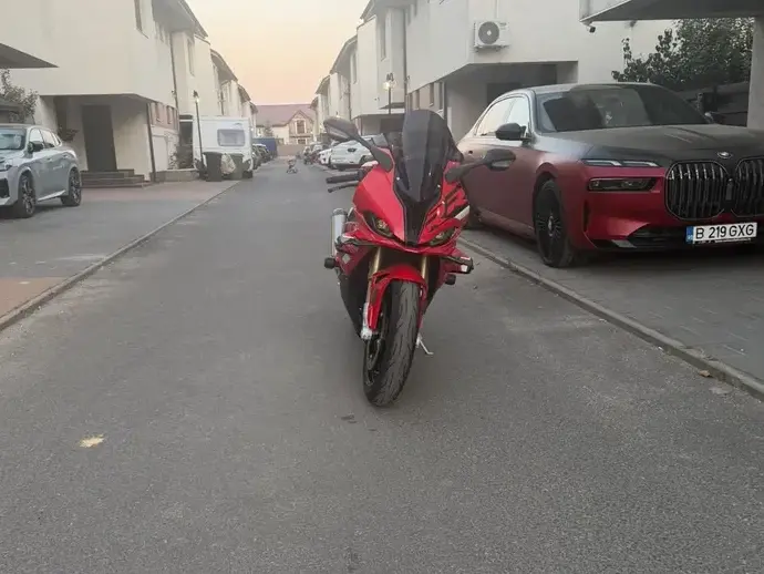 BMW S1000RR