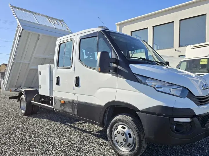 Iveco Daily doka,6 loc. basculabila,punte dubla,140 CP, 105500 km.