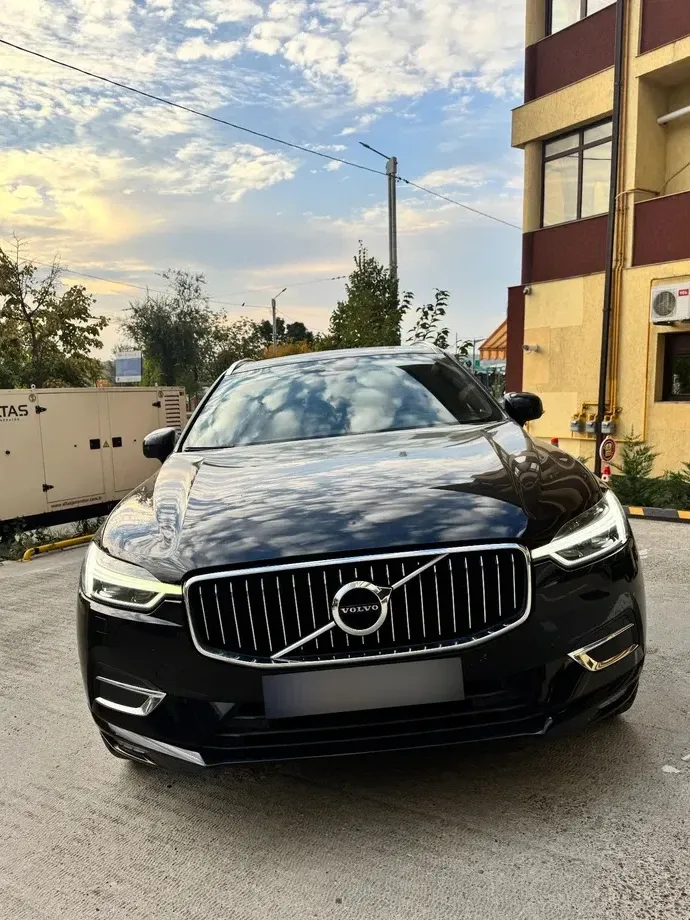 Volvo XC 60 II D4 AWD Inscription — imagine 7