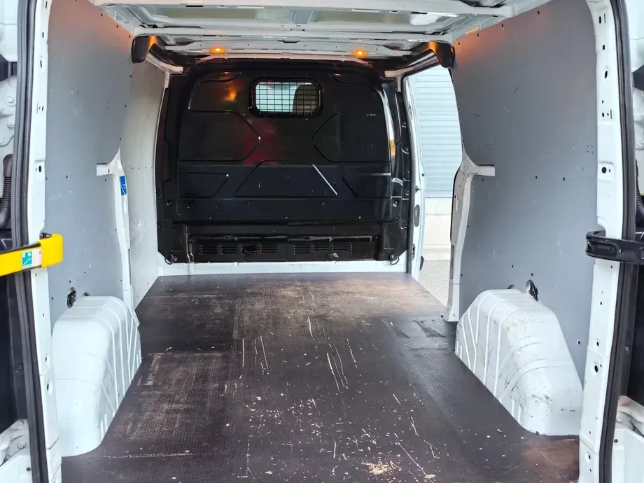 Ford TRANSIT CUSTOM L2H1 — imagine 6