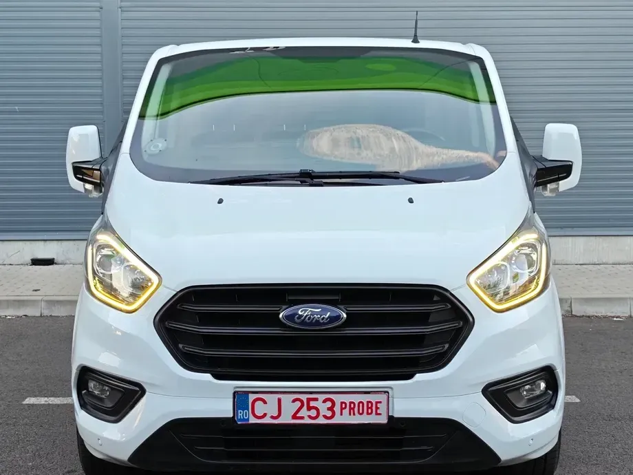 Ford TRANSIT CUSTOM L2H1 — imagine 2