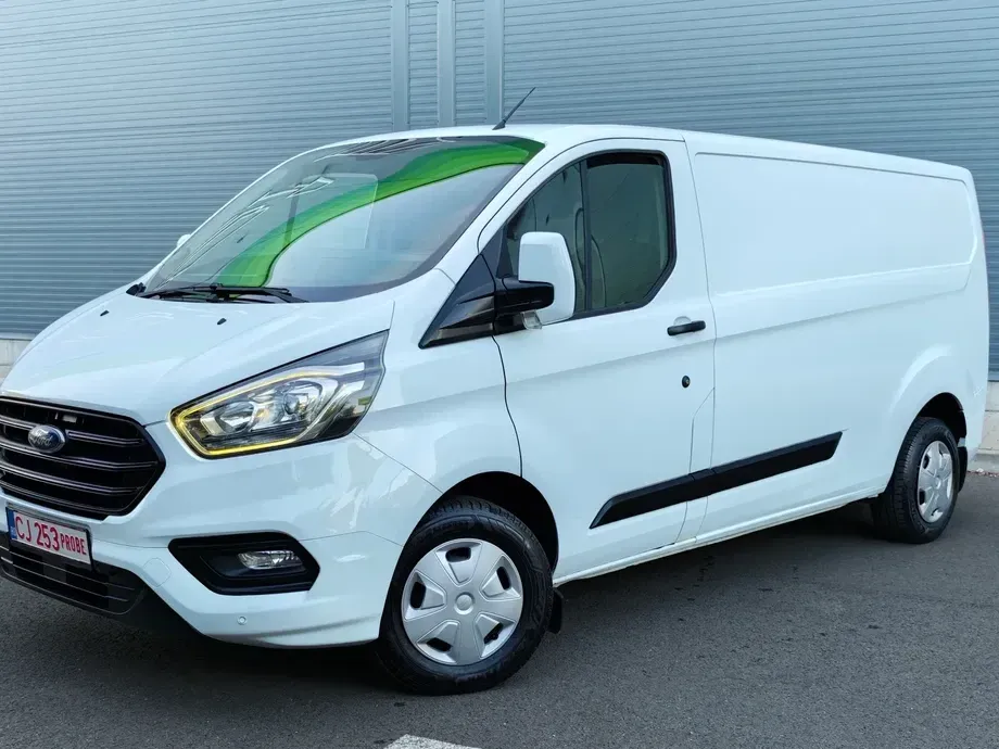 Ford TRANSIT CUSTOM L2H1 — imagine 3