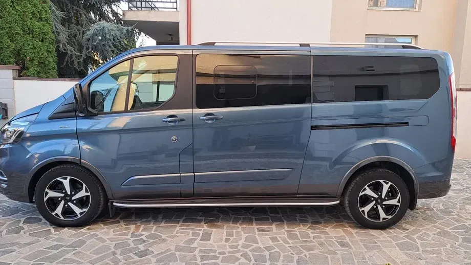 Ford Tourneo Custom Bus 320 2.0 EcoBlue 185 CP L2H1 Active Aut. — imagine 7
