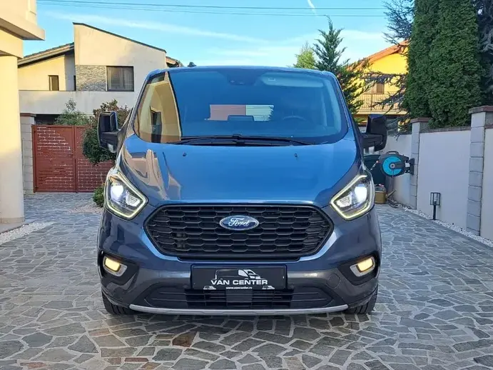 Ford Tourneo Custom Bus 320 2.0 EcoBlue 185 CP L2H1 Active Aut.