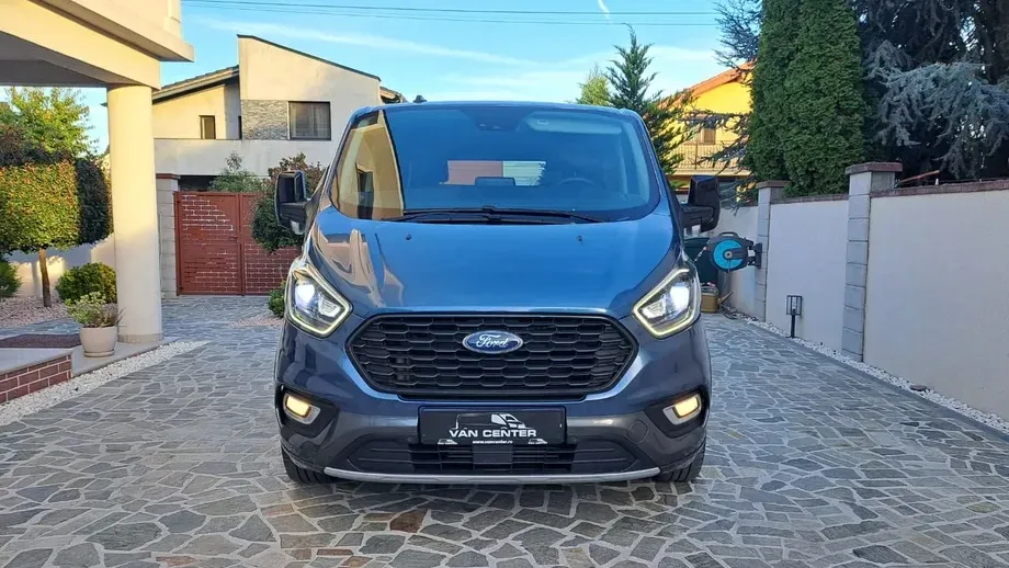 Ford Tourneo Custom Bus 320 2.0 EcoBlue 185 CP L2H1 Active Aut. — imagine 2