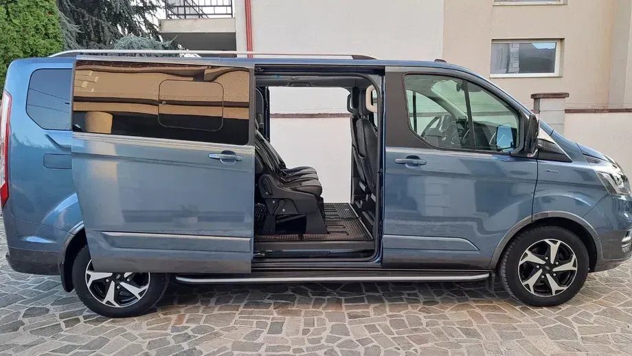 Ford Tourneo Custom Bus 320 2.0 EcoBlue 185 CP L2H1 Active Aut. — imagine 8