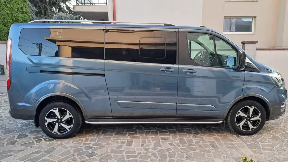 Ford Tourneo Custom Bus 320 2.0 EcoBlue 185 CP L2H1 Active Aut. — imagine 9