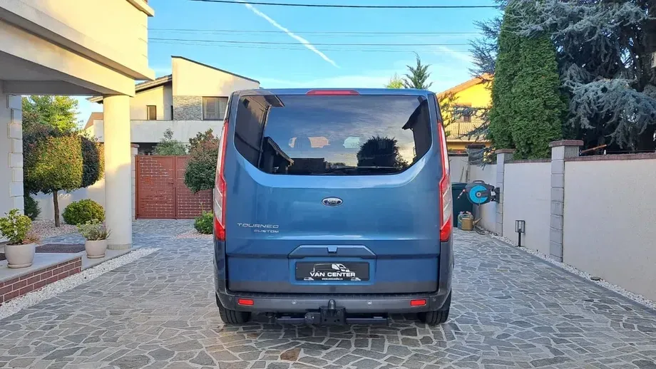 Ford Tourneo Custom Bus 320 2.0 EcoBlue 185 CP L2H1 Active Aut. — imagine 5