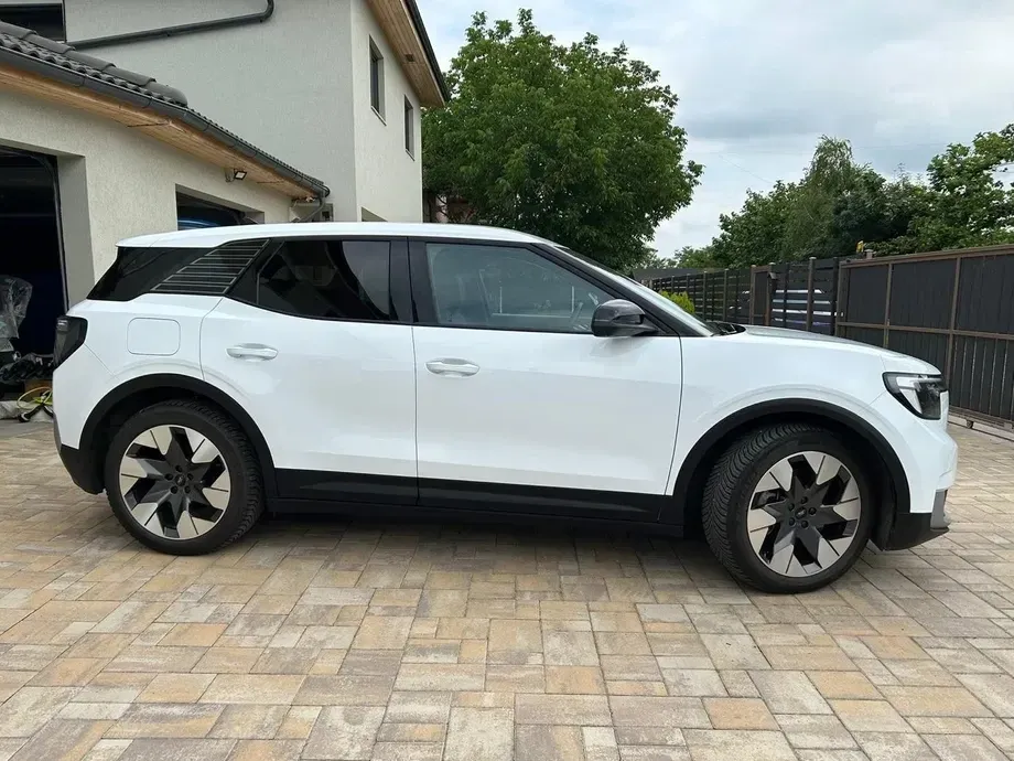 Ford Explorer RWD 77 kWh Extended Range Premium — imagine 10