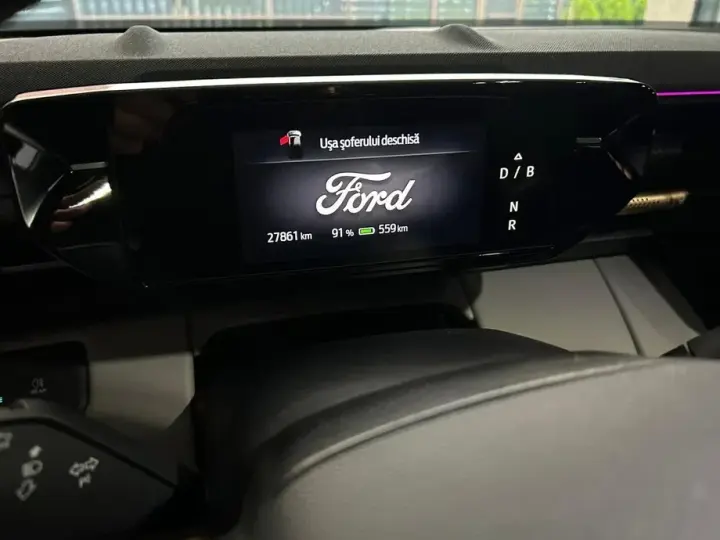 Ford Explorer RWD 77 kWh Extended Range Premium