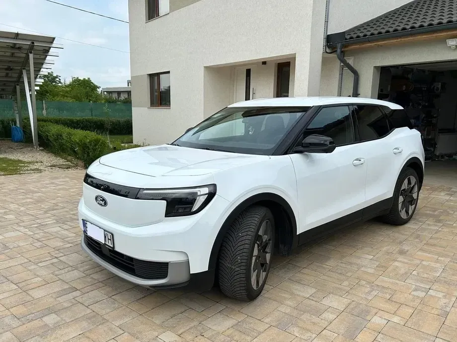 Ford Explorer RWD 77 kWh Extended Range Premium — imagine 2
