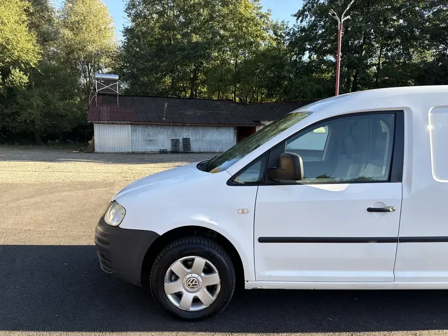Volkswagen caddy maxi — imagine 9