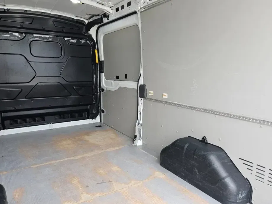 Ford Transit L2H2 — imagine 8