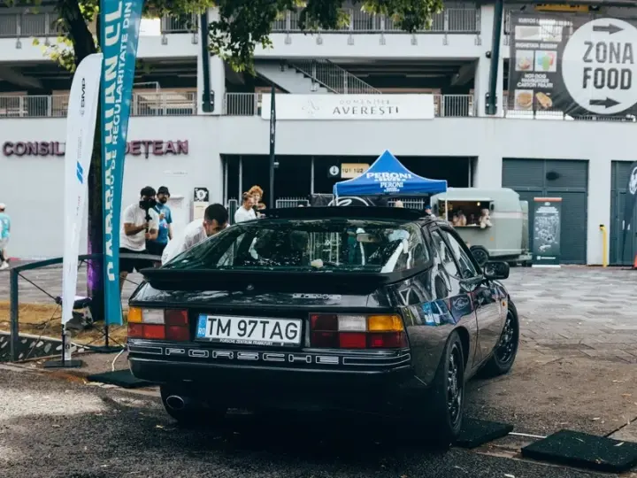 Porsche 924