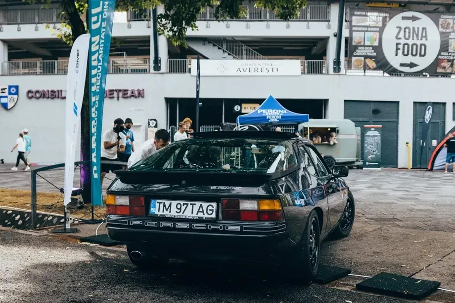 Porsche 924 — imagine 2
