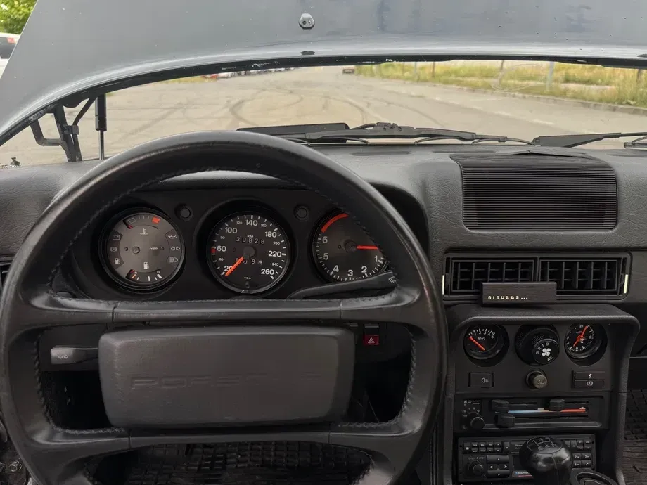 Porsche 924 — imagine 10