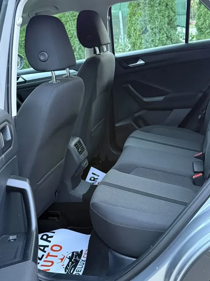 Volkswagen T-Roc 2.0 TDI SCR DSG Style — imagine 8