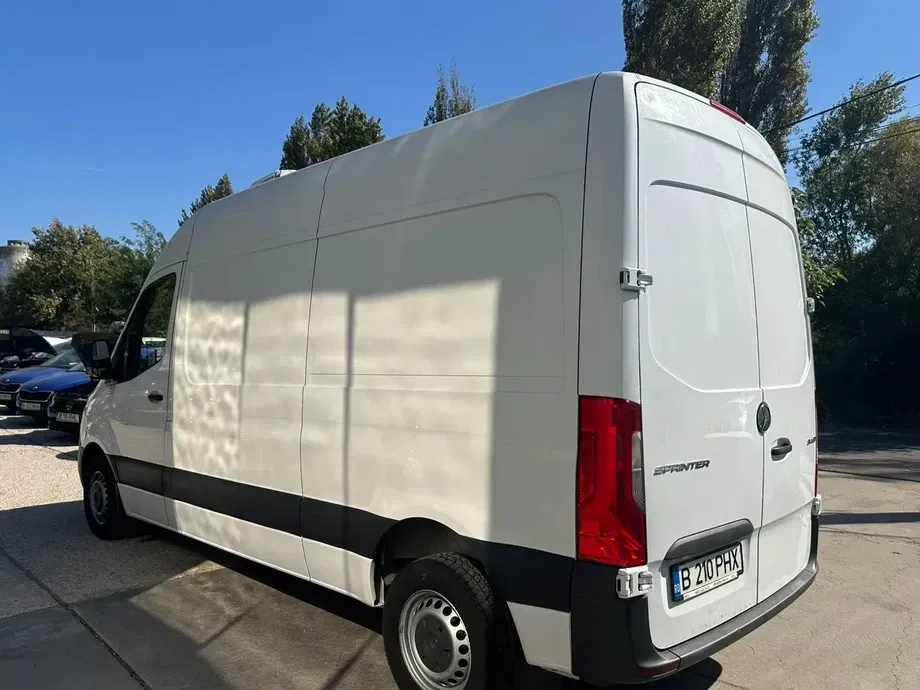 Mercedes-Benz Sprinter — imagine 9