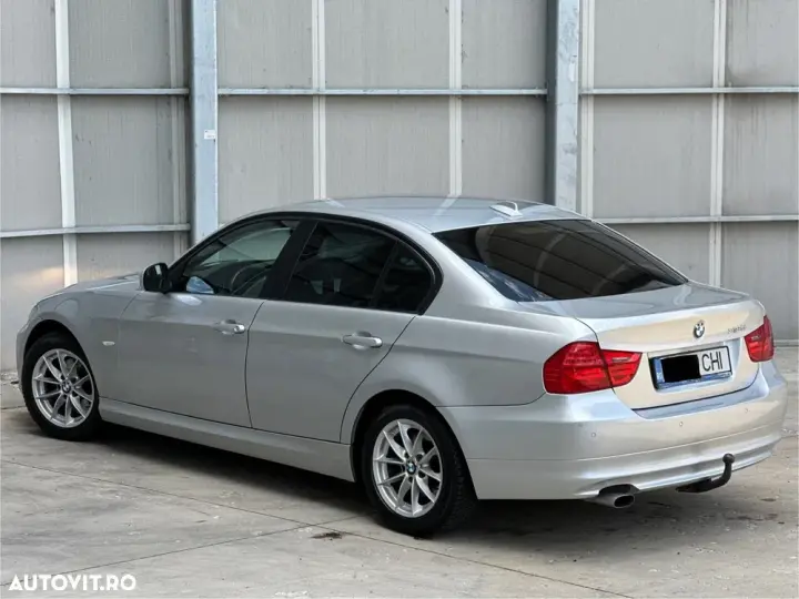 BMW Seria 3 E90/E91/E92/E93 [2005 - 2013] 318d
