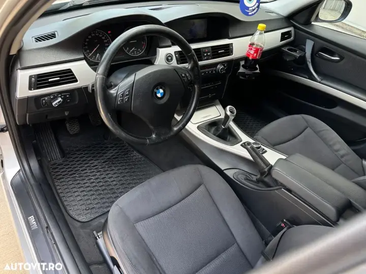 BMW Seria 3 E90/E91/E92/E93 [2005 - 2013] 318d