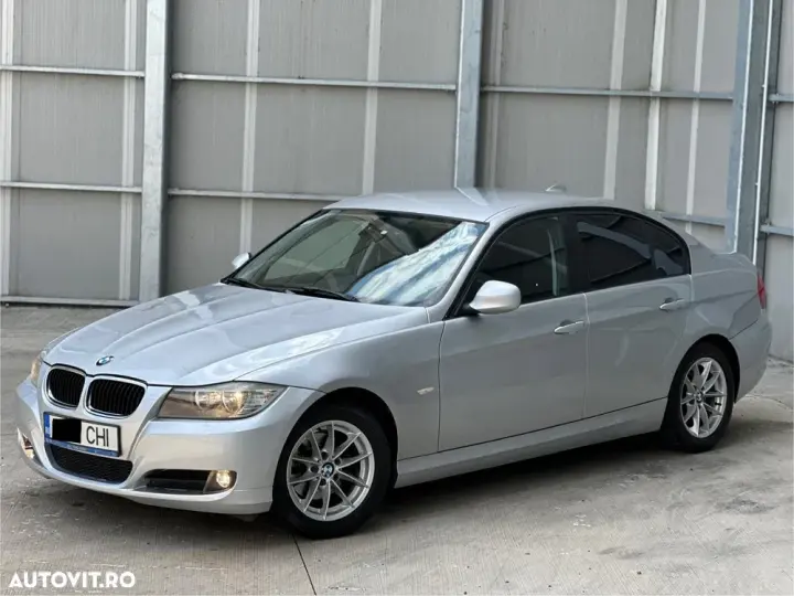 BMW Seria 3 E90/E91/E92/E93 [2005 - 2013] 318d