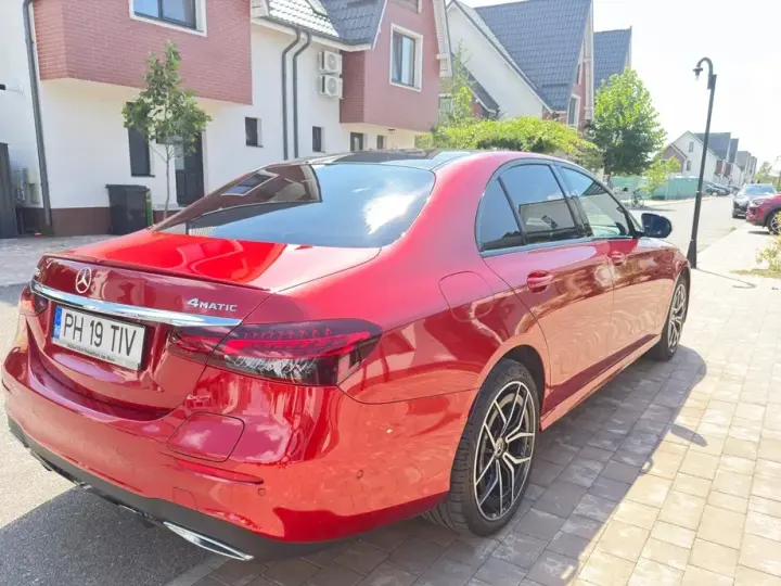 Mercedes-Benz E W213 300 Aut.
