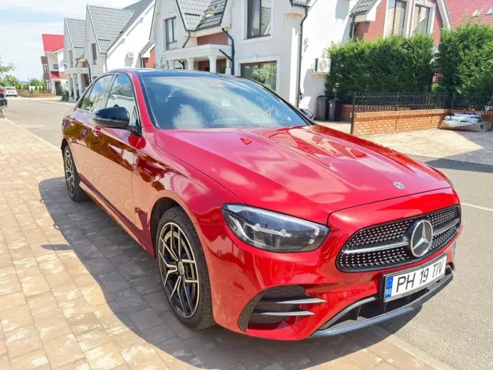 Mercedes-Benz E W213 300 Aut.