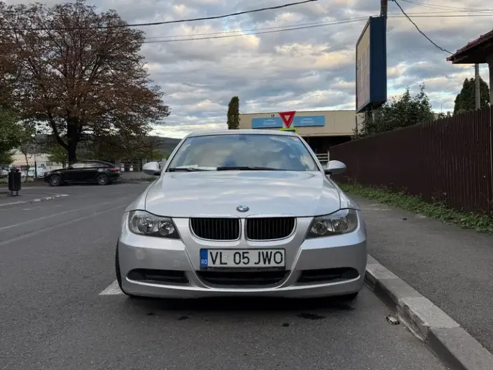 BMW Seria 3 E90/E91/E92/E93 [2005 - 2013] 320d