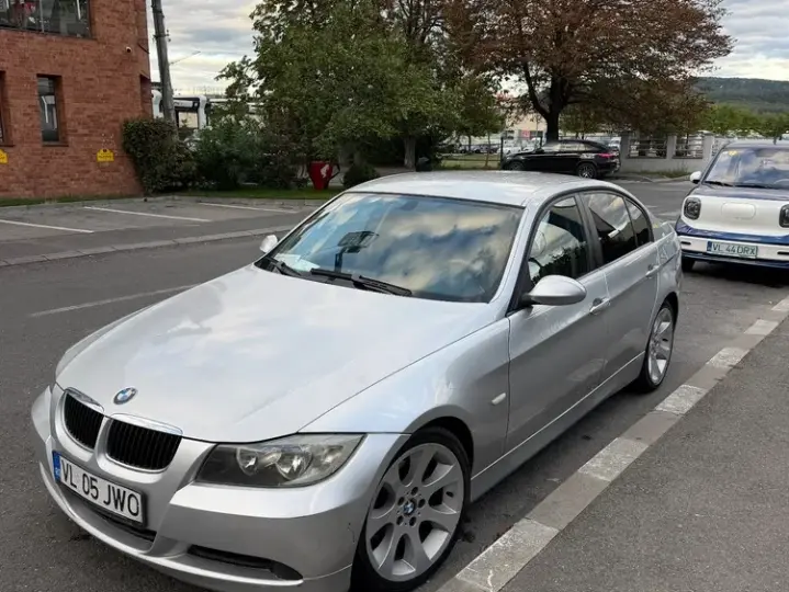 BMW Seria 3 E90/E91/E92/E93 [2005 - 2013] 320d