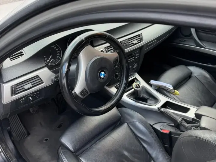 BMW Seria 3 E90/E91/E92/E93 [2005 - 2013] 320d