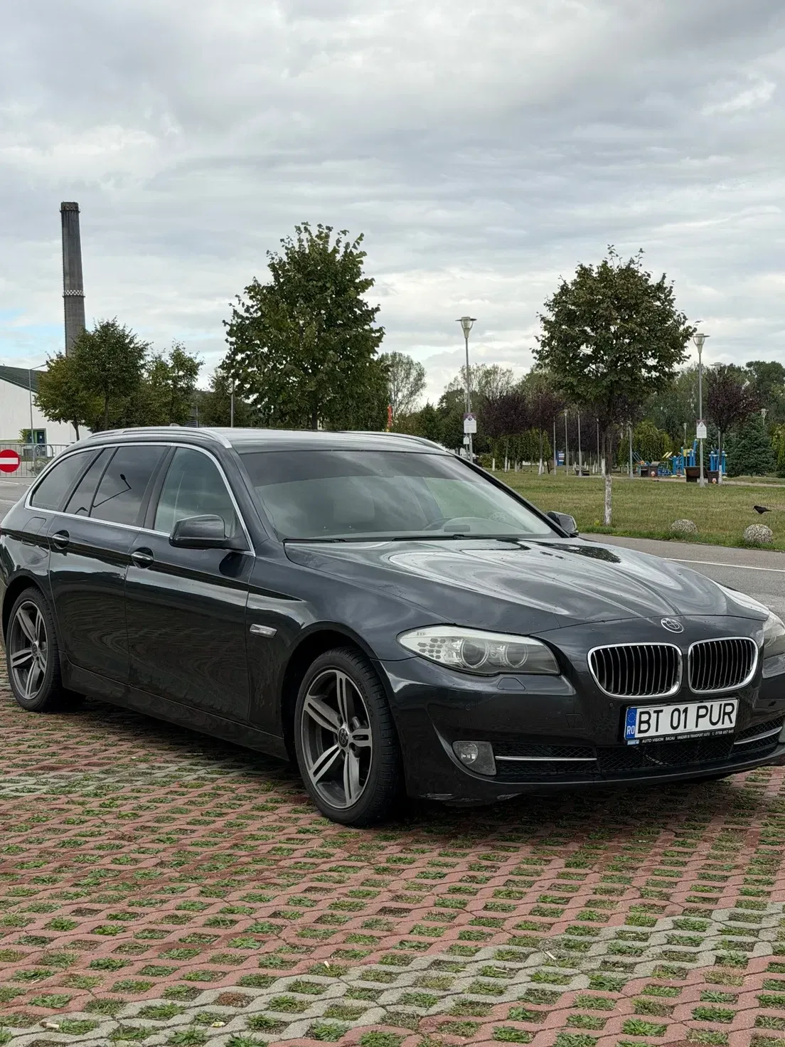 BMW Seria 5 F10/F11/F07 520d — imagine 10