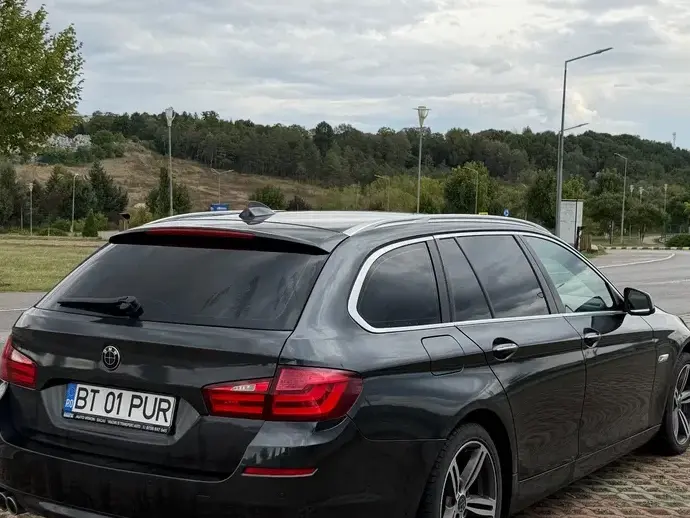 BMW Seria 5 F10/F11/F07 520d