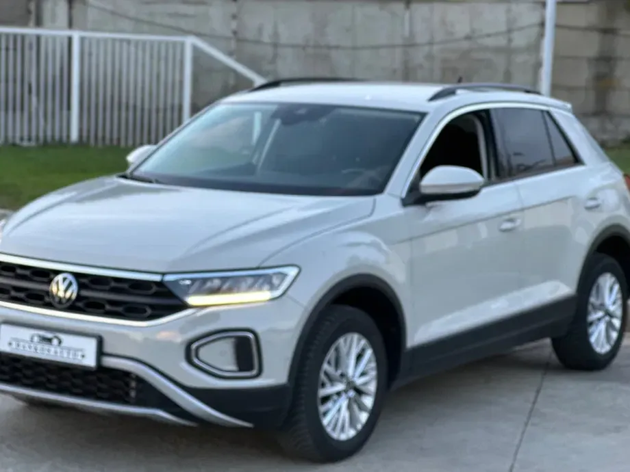 Volkswagen T-Roc 1.5 TSI DSG Style — imagine 9