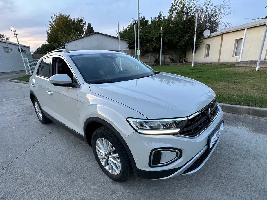 Volkswagen T-Roc 1.5 TSI DSG Style — imagine 10