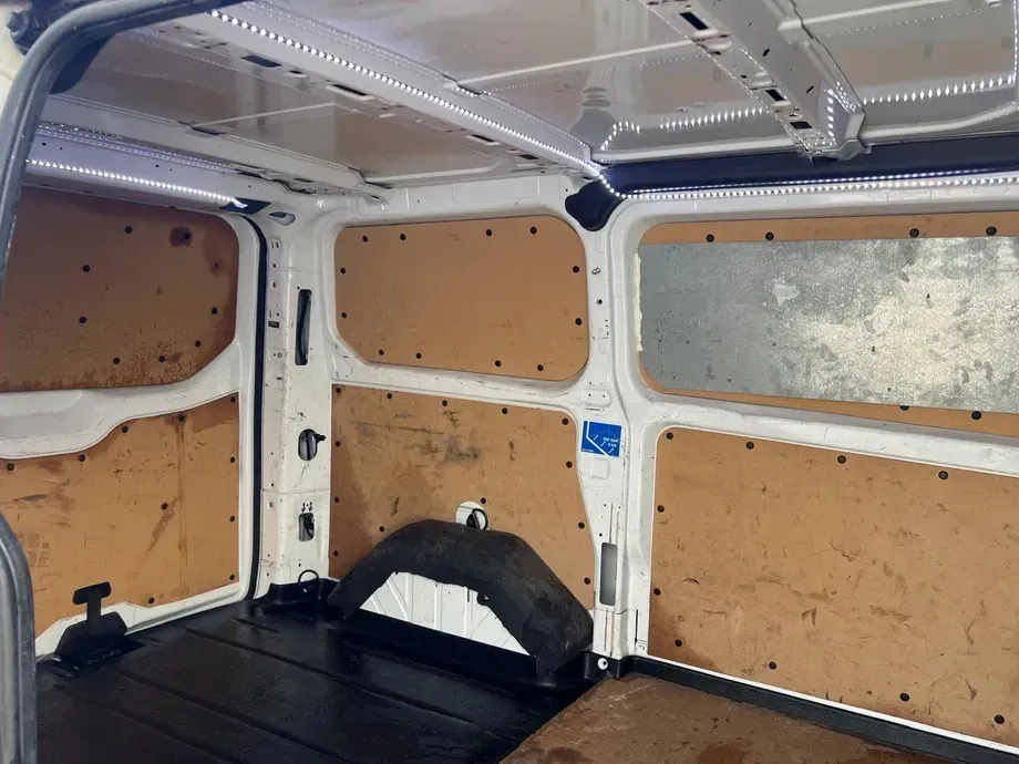 Ford Transit Custom — imagine 7