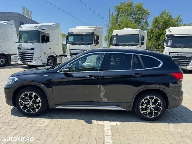 BMW X1 xDrive25e Aut. xLine — imagine 5