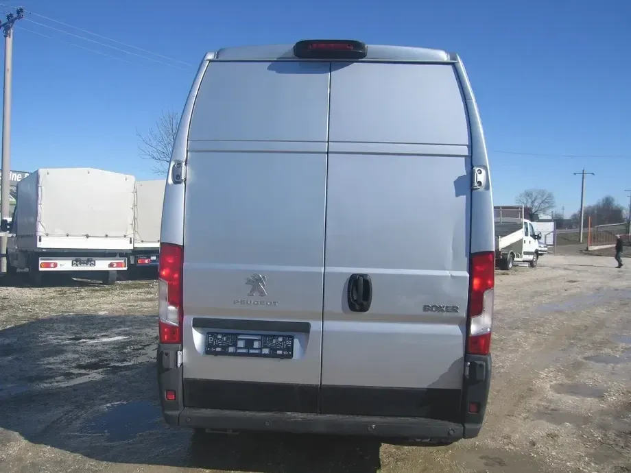 Peugeot BOXER DUBA XL, RAFTURI SORTIMO . CLIMATRONIC . — imagine 9