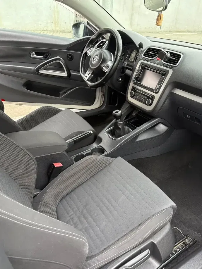 Volkswagen Scirocco 1.4 TSI — imagine 9