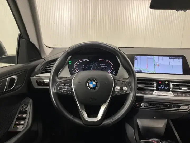 BMW Seria 2 218d Aut. Advantage