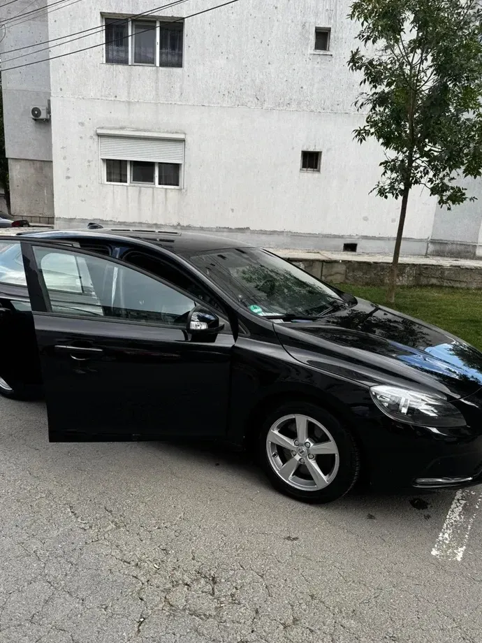 Volvo V40 II — imagine 8