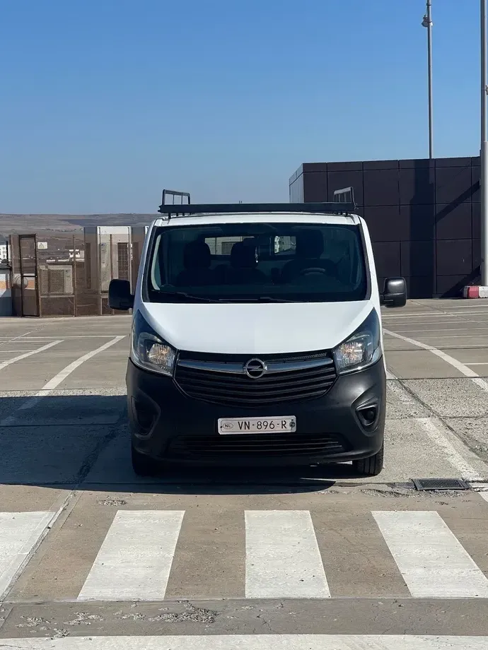 Opel VIVARO — imagine 3